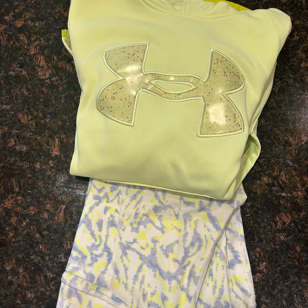 Cute girls outfit! Bright and cheerful!